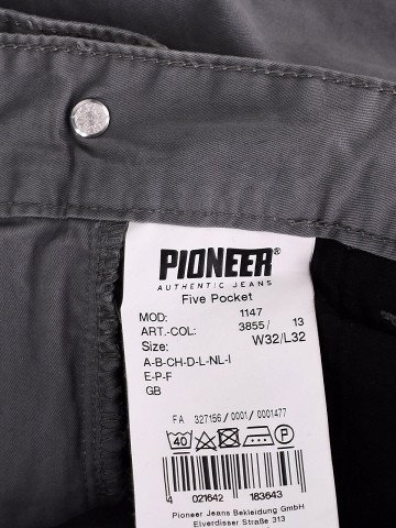 Slim férfi nadrág, M (W32, L32) Pioneer - termék részlet